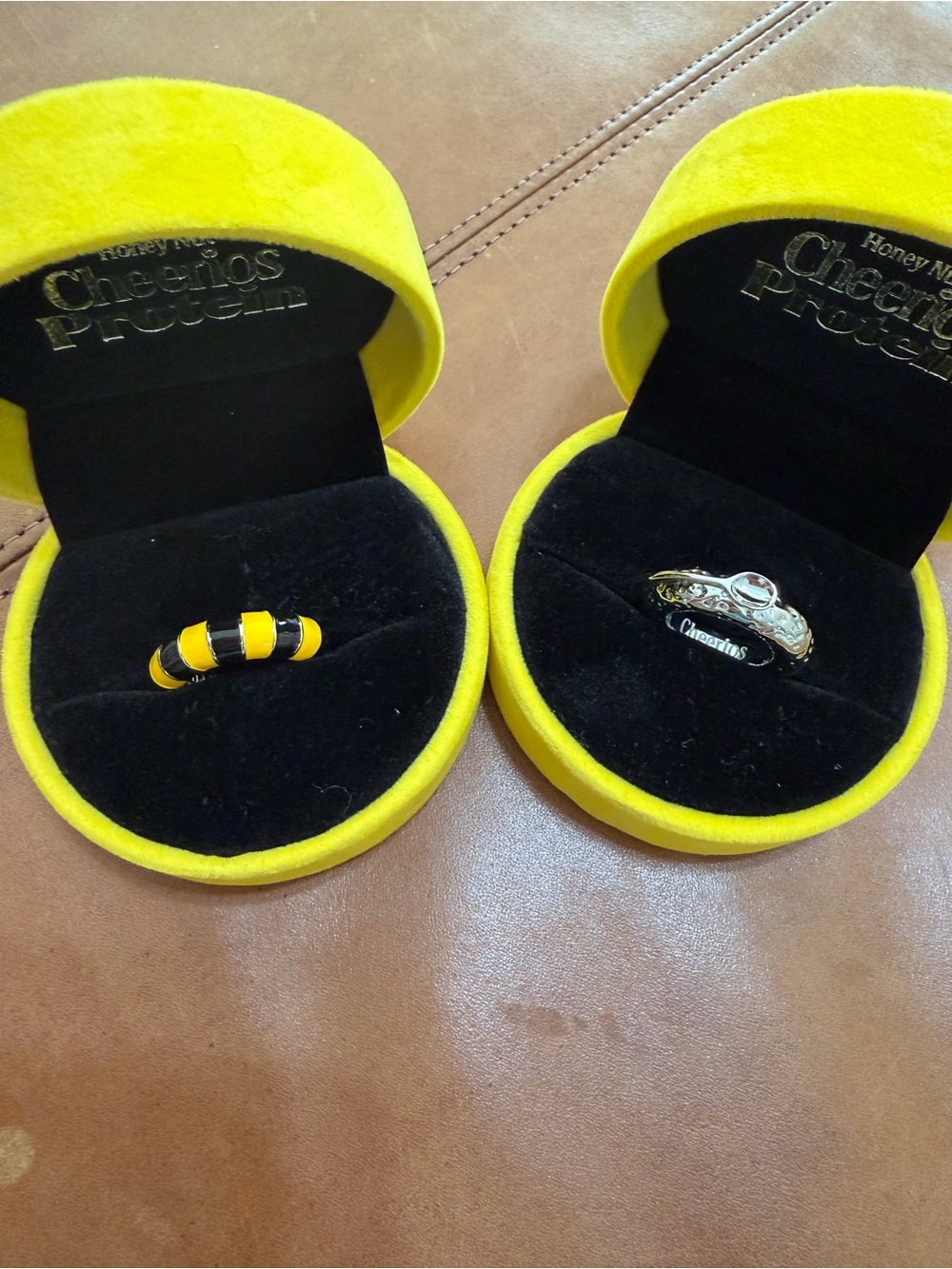 Cheerios rings bundle spoon bee